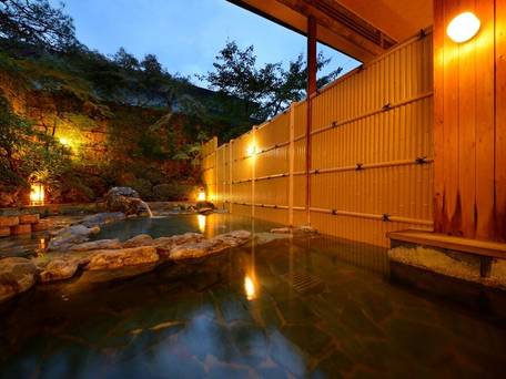 天童温泉 松伯亭 あづま荘 / 1