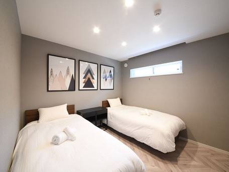 Cherrywoods Place / 3