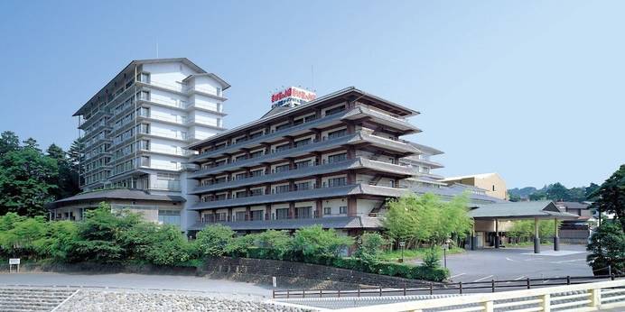 磯部温泉 舌切雀のお宿 ホテル磯部ガーデン（群馬県 旅館） / 1