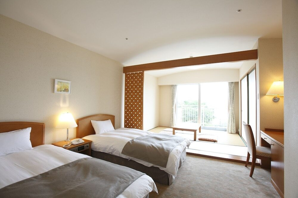 5.富士急ハイランドに行くのに便利「ホテルマウント富士」3388252