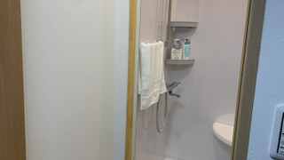 エコノミー 共同ドミトリー