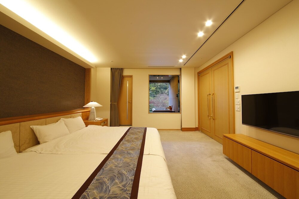 有馬温泉 月光園 鴻朧館(アリマオンセン ゲッコウエン コウロウカン) / 3