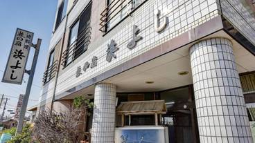 施設の入り口 / 4