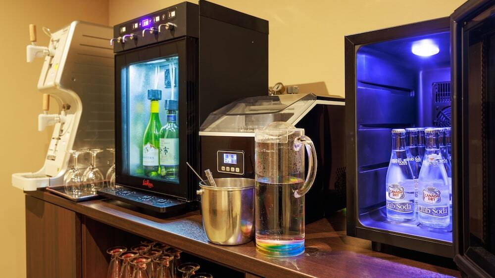 本館 千の杜 限定ラウンジのドリンクコーナー