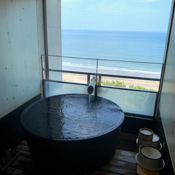 6.名物の蟹汁や冷や汁が味わえる朝食が魅力！「青島グランドホテル」3568449