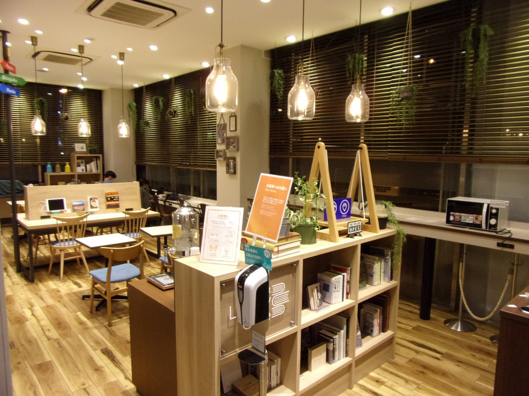 くつろげれるラウンジもあります。