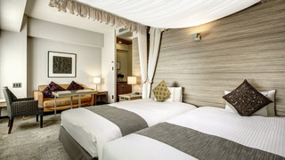 クラブ スタジオ シングルベッド 2 台