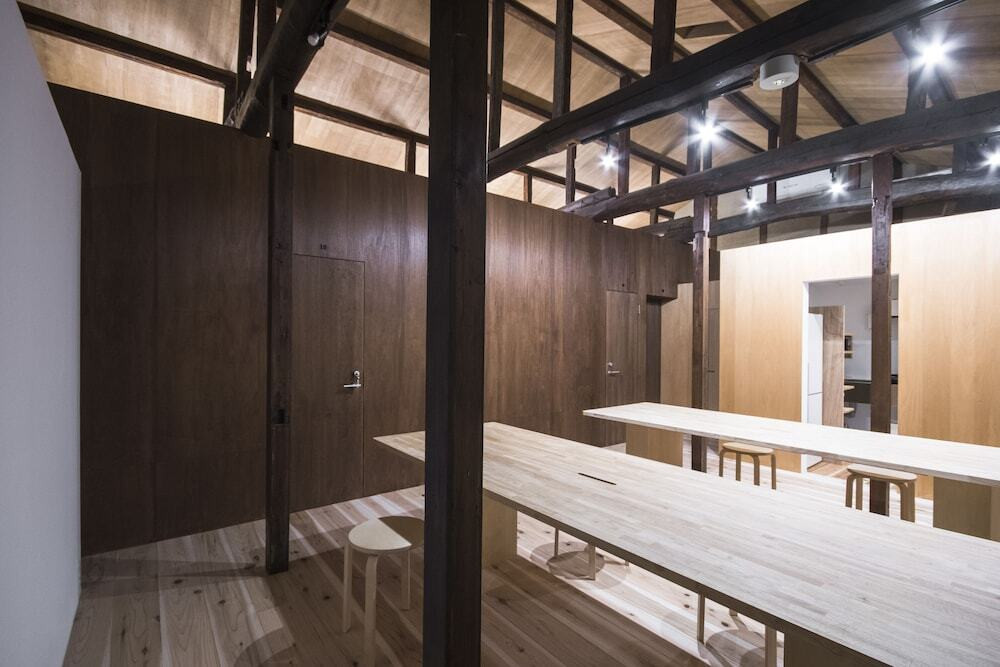 ひとりで過ごすひみつの隠れ部屋にドキドキ♪4275279