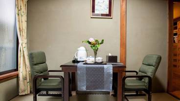 客室内のダイニングエリア / 22