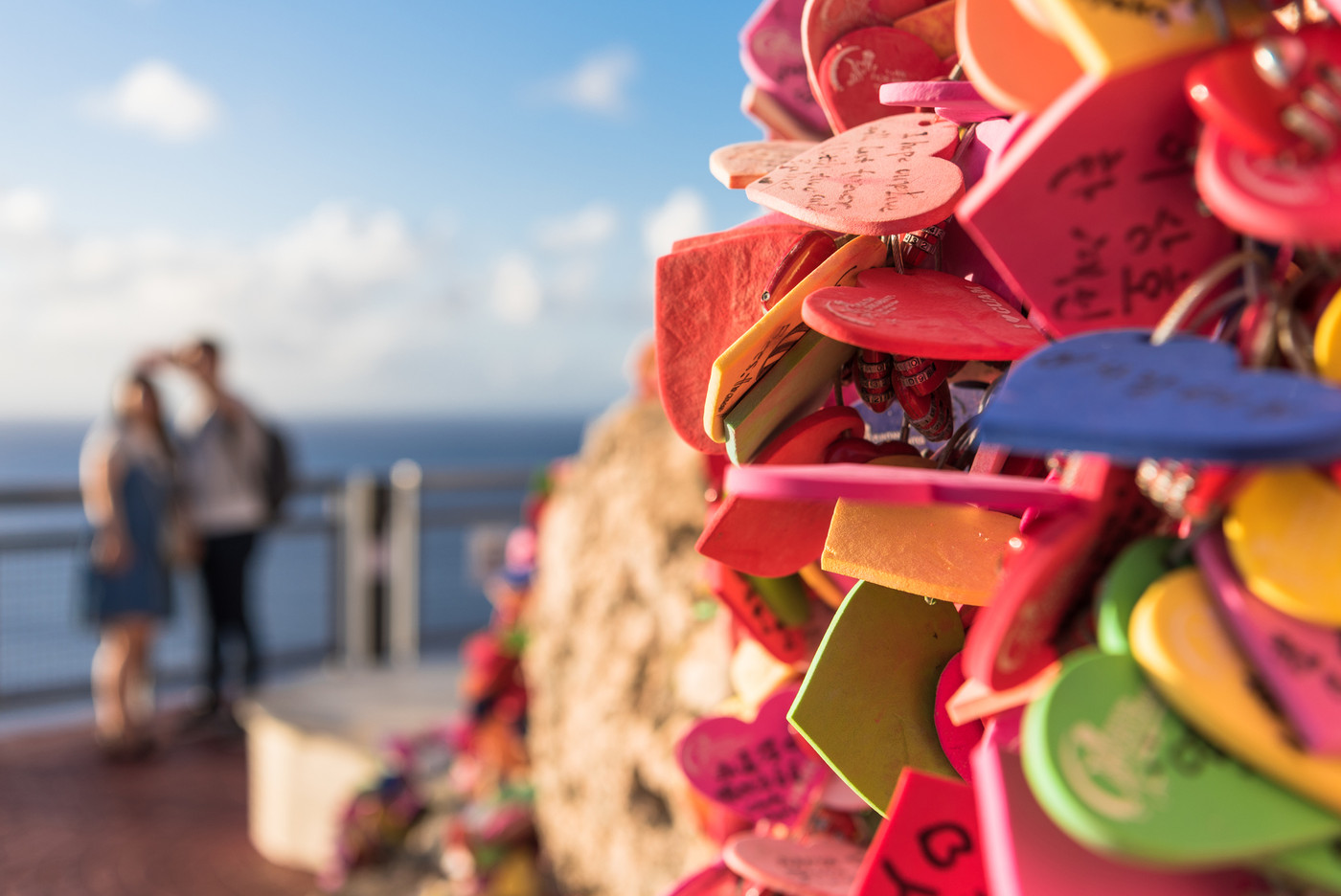 グアム　恋人岬　愛の南京錠