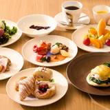 フレッシュな朝食で
朝から元気に / 1