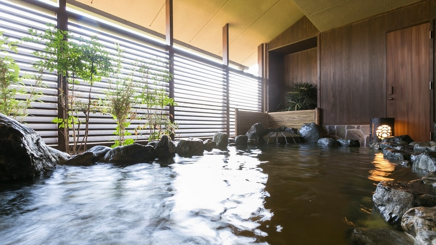 「一汁七菜」の贅沢和食膳がうれしい温泉宿3929640