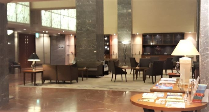 ロビーは今まで通り綺麗なので、4000円のホテルとは思えない