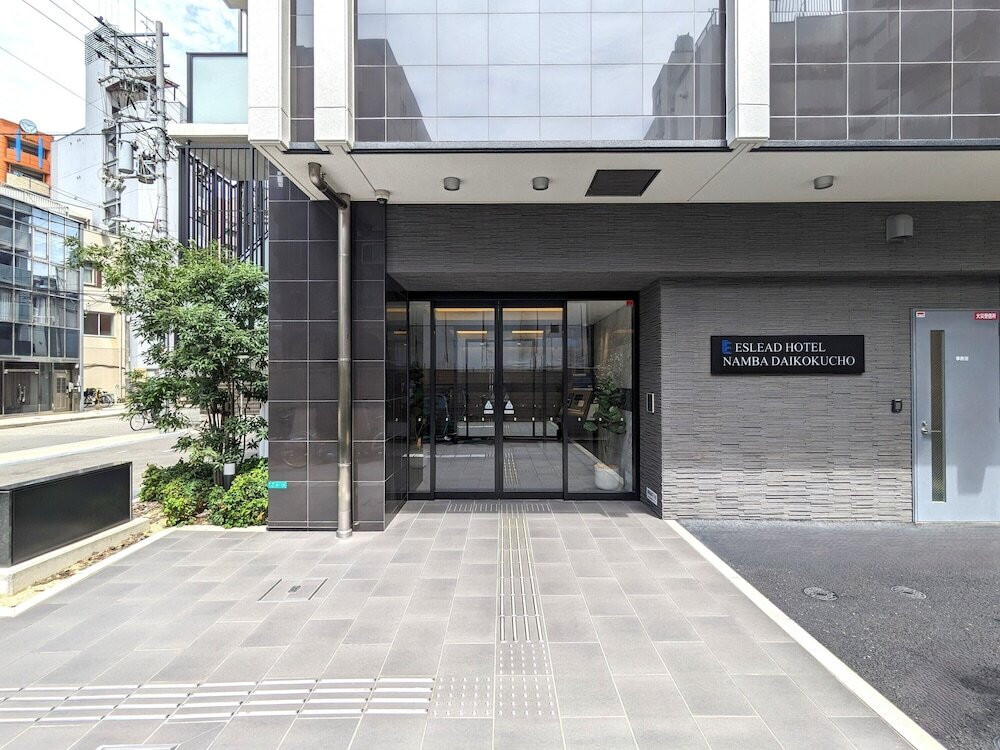 施設の正面