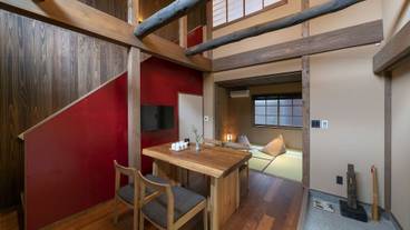 客室内のダイニングエリア / 16