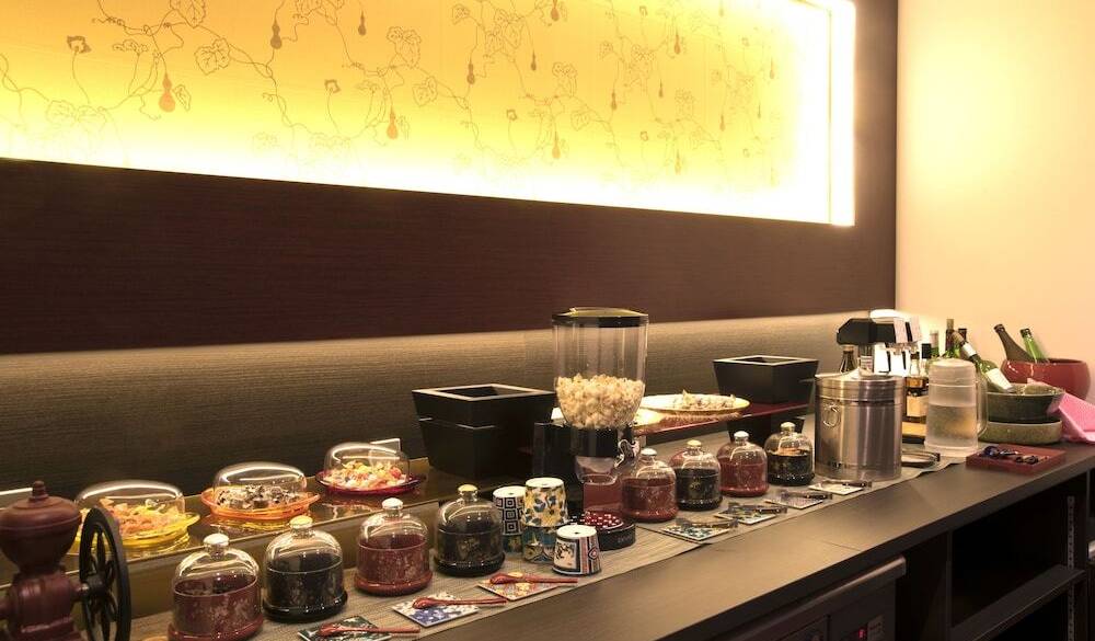 ドリンクのサービス / 3