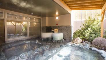 屋外スパ浴槽 / 1