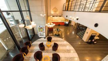 ロビー応接スペース / 4