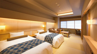 Twin Room (Hollywood/Square)
