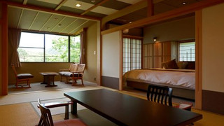 登竜館 最上階特別室 10畳＋6畳 [和洋室] [禁煙] [マウンテンビュー] [リバービュー]