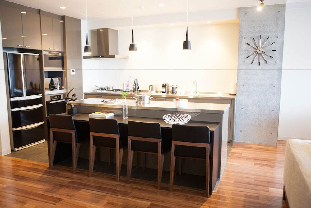 客室内のダイニングエリア