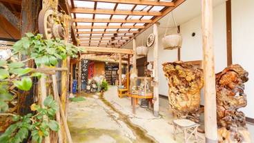 施設の入り口 / 11