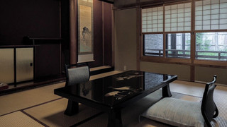 池月 中庭側 ベッド2台 + 布団2組(6歳以上のみ)