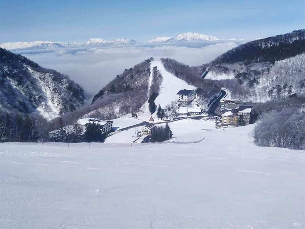 スノー スポーツとスキー