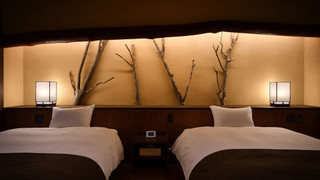 ⺟屋 露天⾵呂付き特別室