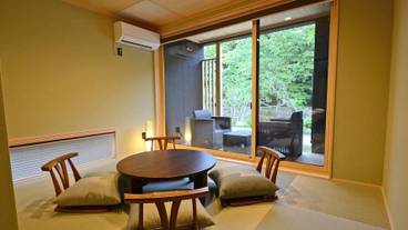 客室リビング② / 7