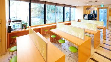 朝食スペース / 7