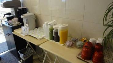 朝食スペース / 10