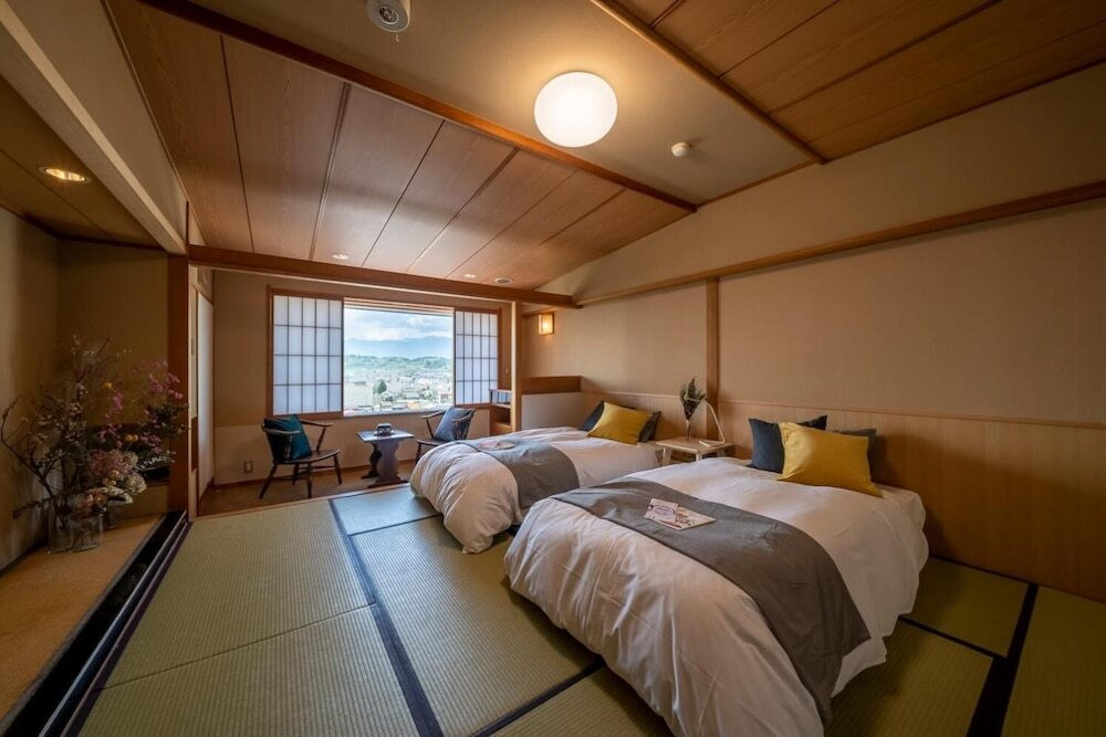 北アルプスの絶景を一望できる温泉ホテル「onsen hotel OMOTO」3924132