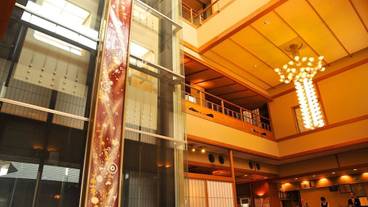 ロビーラウンジ / 4