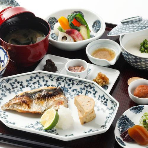 和朝食 / 3
