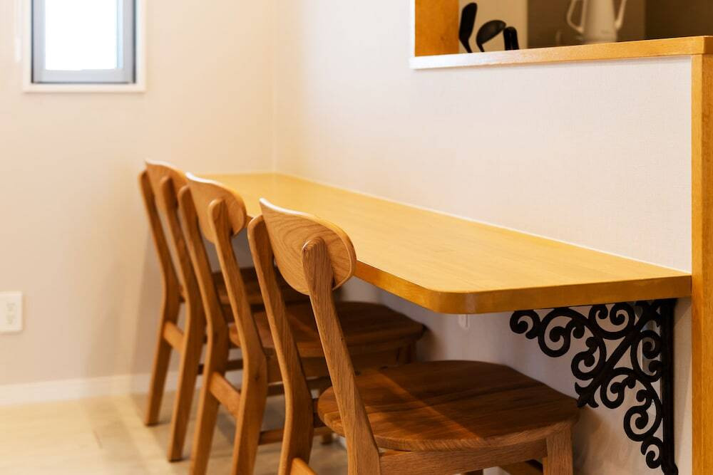 客室内のダイニングエリア