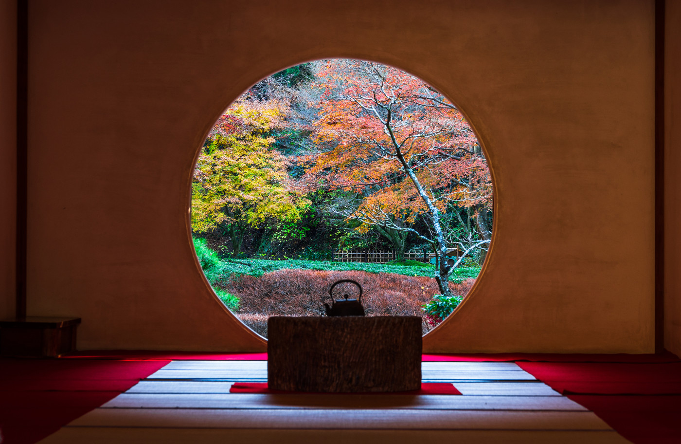 鎌倉 明月院 悟りの窓