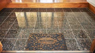 内部エントランス / 2