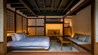 104 本館 · 歳吉屋 半露天風呂 禁煙