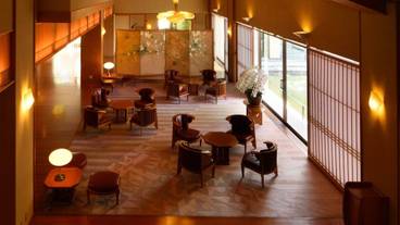 ロビーラウンジ / 2