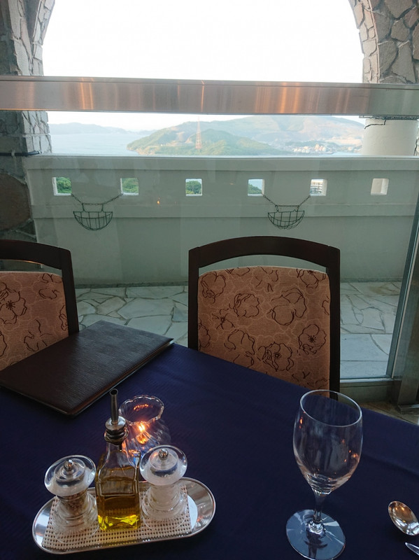 海が見えるレストラン