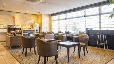 ロビーラウンジ / 16