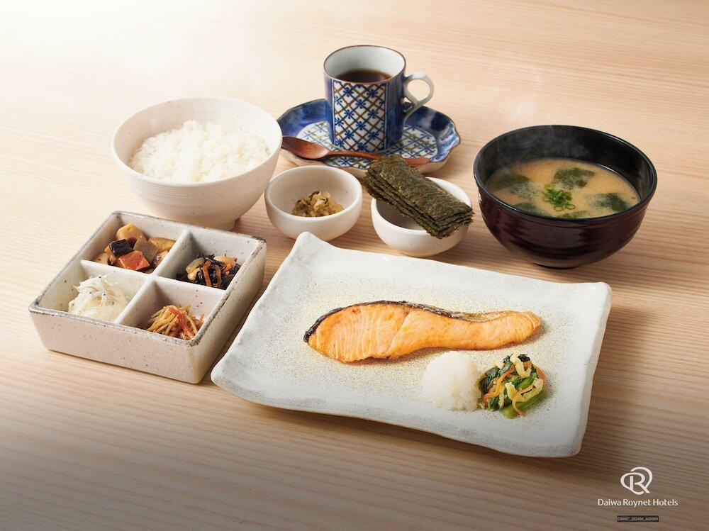 朝食