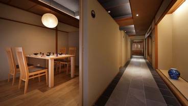 半個室御食事処① / 8