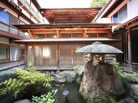 信州・湯田中温泉 清風荘 / 1