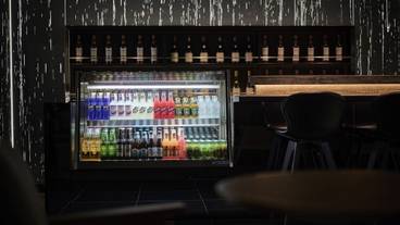 夜はバーになるキャンバスラウンジ / 11