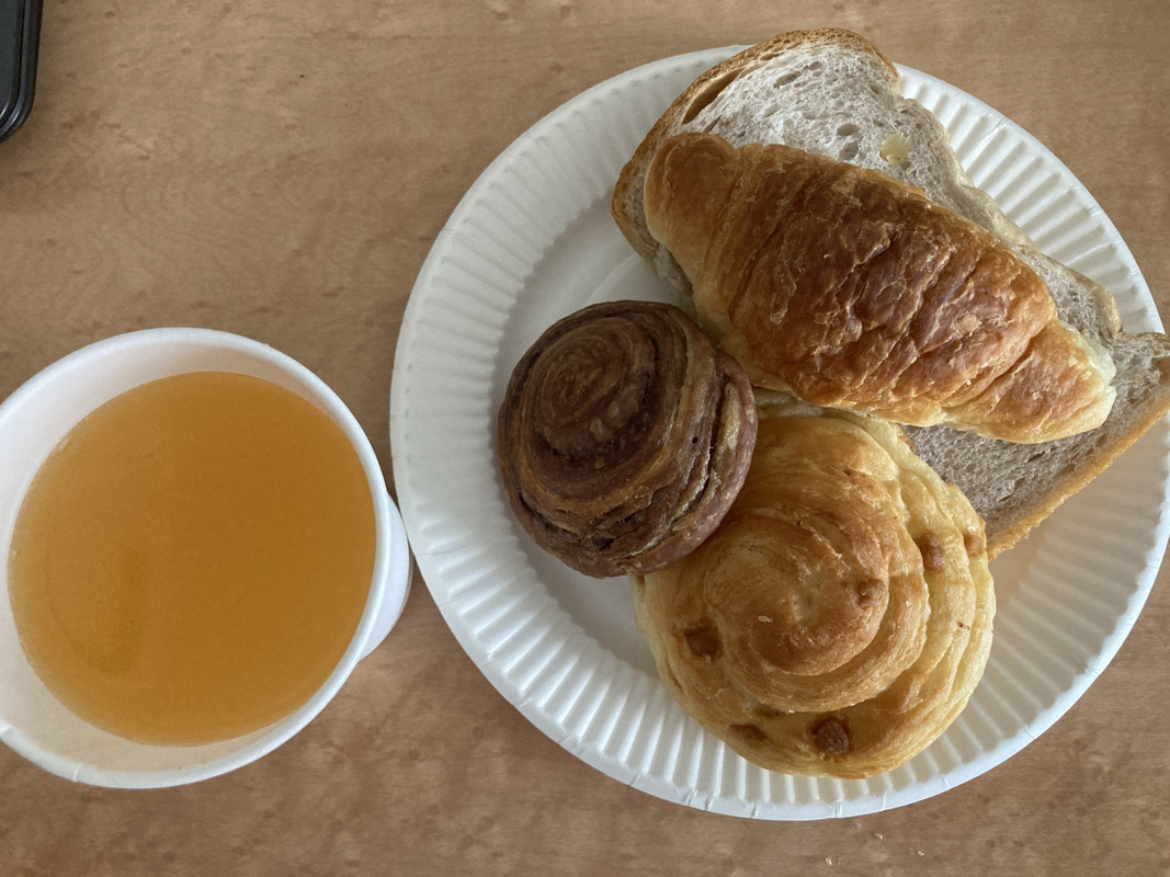 無料朝食には文句なし