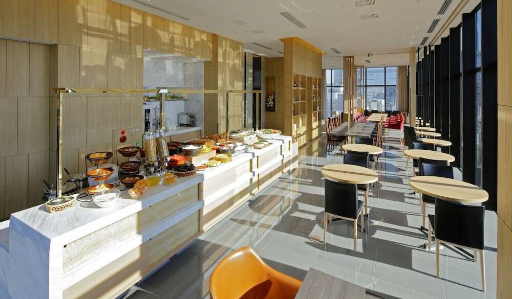 和食派も洋食派も
嬉しいビュッフェ / 1