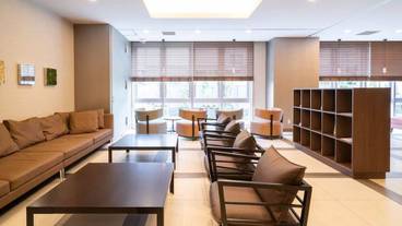 ロビー応接スペース / 2