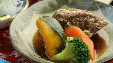 食事・飲み物 / 3